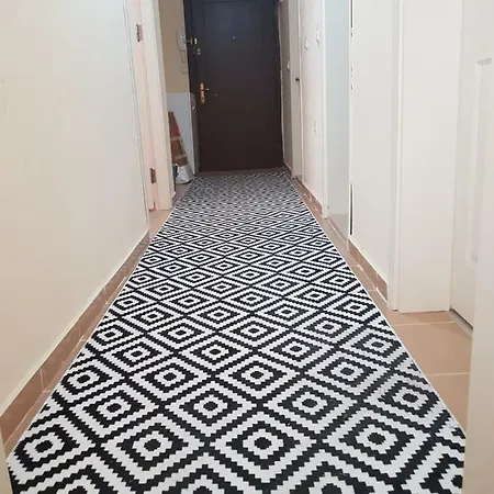 Cozy And Fully Furnished Apartment Ulucak